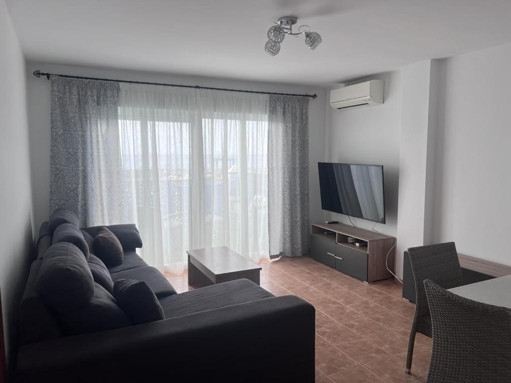 Apartamentos La Caleta Caleta De Velez Bagian luar foto