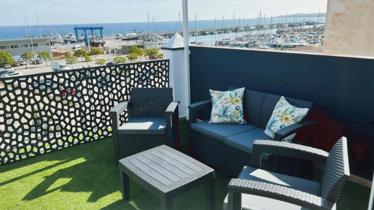 Apartamentos La Caleta Caleta De Velez Bagian luar foto