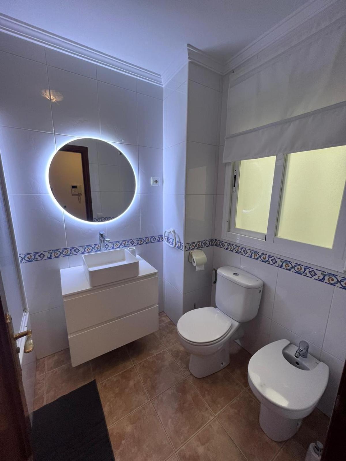 Apartamentos La Caleta Caleta De Velez Bagian luar foto